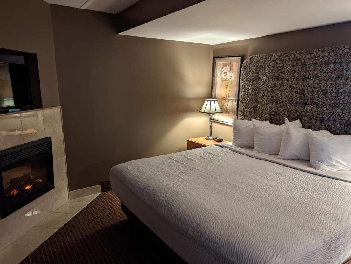 Days Inn By Wyndham Birch Run Buitenkant foto